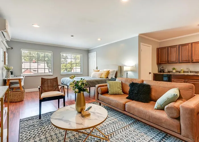Toledo Vacation Rental ~ 5 Mi To Downtown!