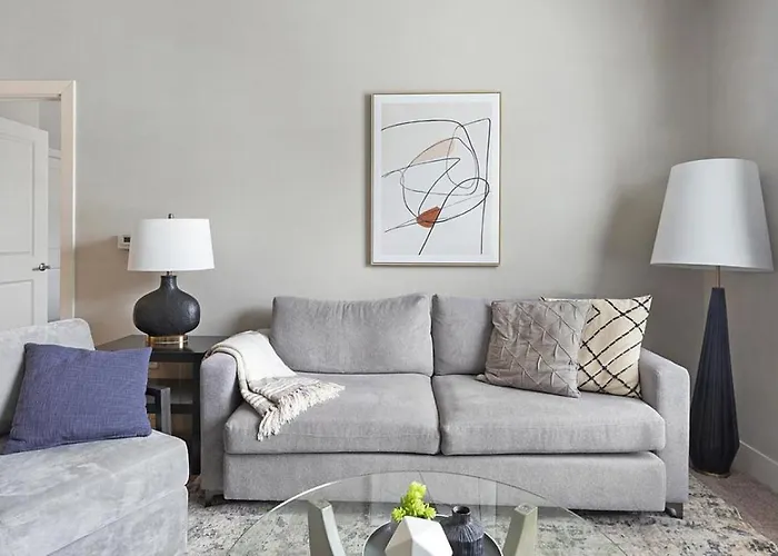 Landing Modern Apartment With Amazing Amenities