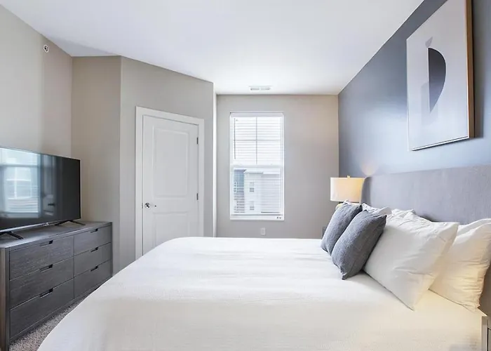Landing Modern Apartment With Amazing Amenities